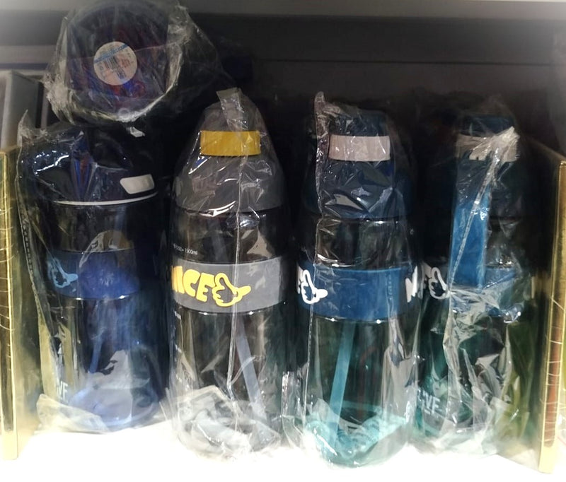 Garrafa Plástica para Bebidas Frias – Com Alça e Palhinha