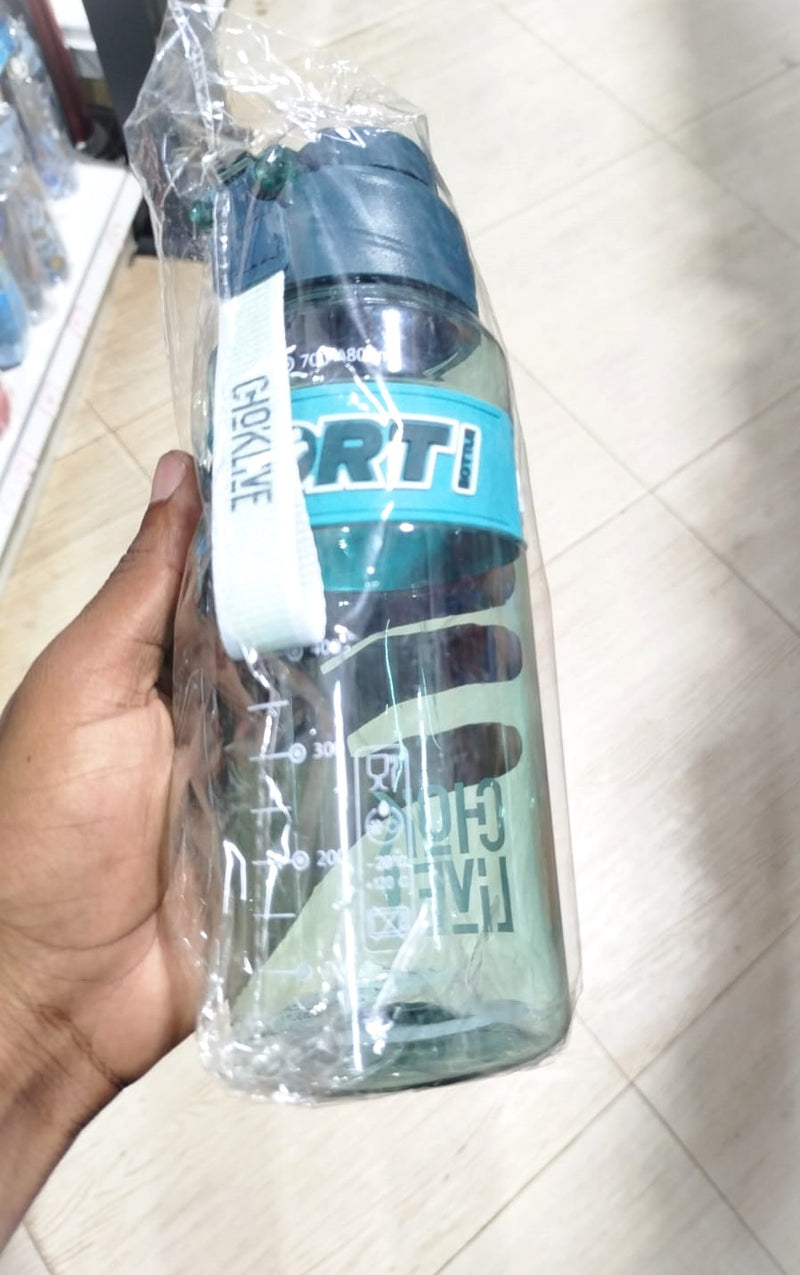 Garrafa Plástica para Bebidas Frias com Pega e Palhinha