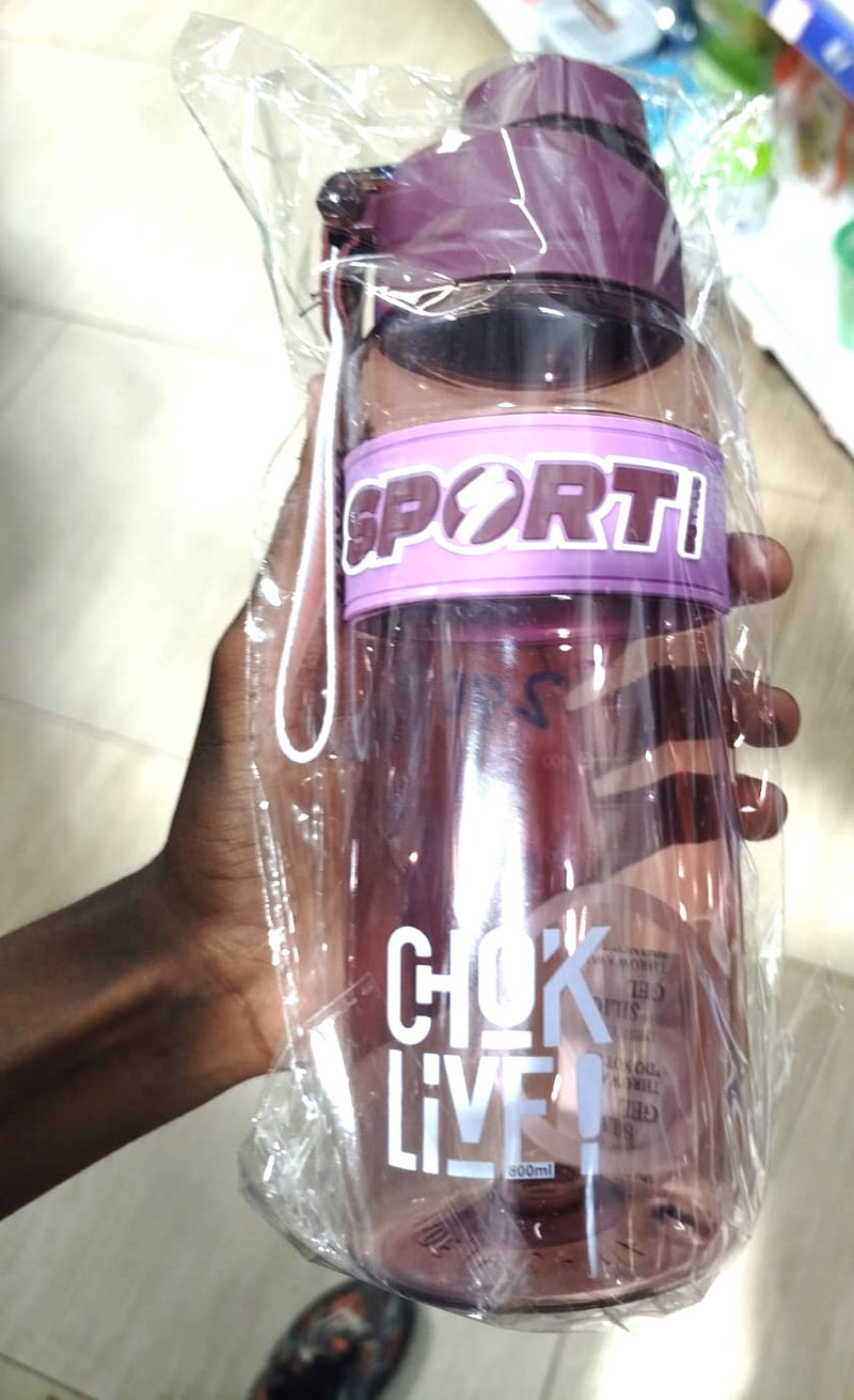 Garrafa Plástica para Bebidas Frias com Pega e Palhinha